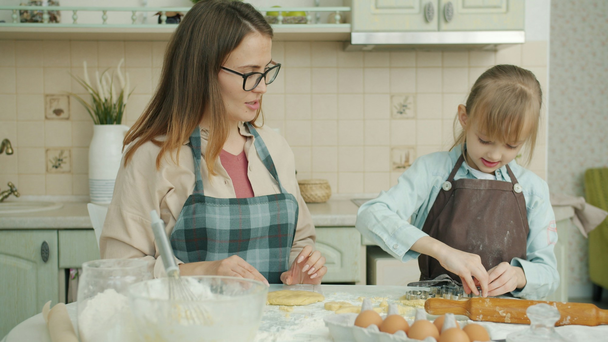 First days with a nanny at home: practical tips for a smooth start